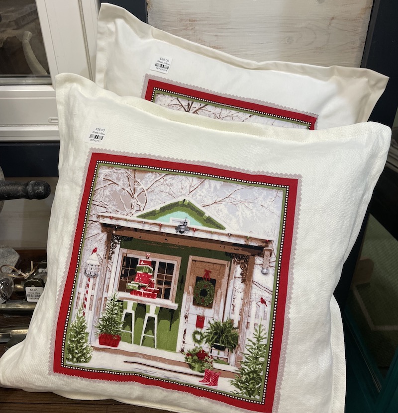 Christmas Shed Pillows with Insert - She Shed Living